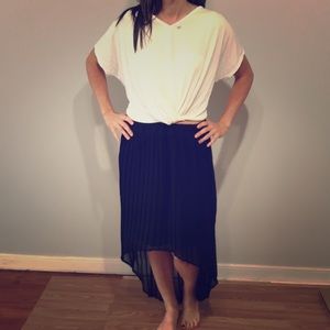 Pleated skirt